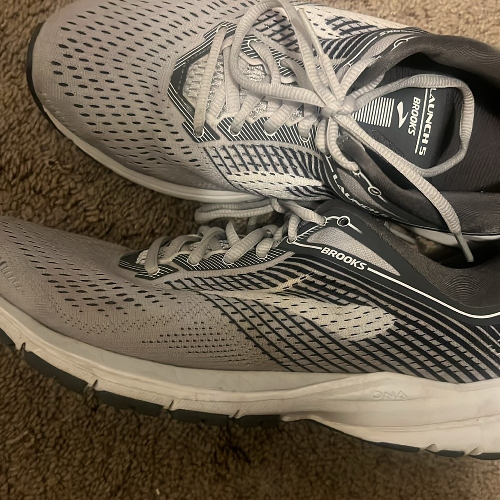 Shoes - Picture 2 of 4